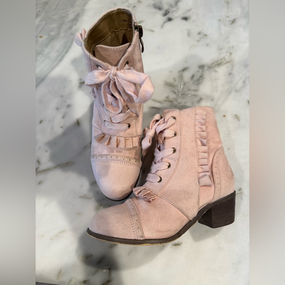 Joyfolie Blush Pink Lace-Up Moen Boots